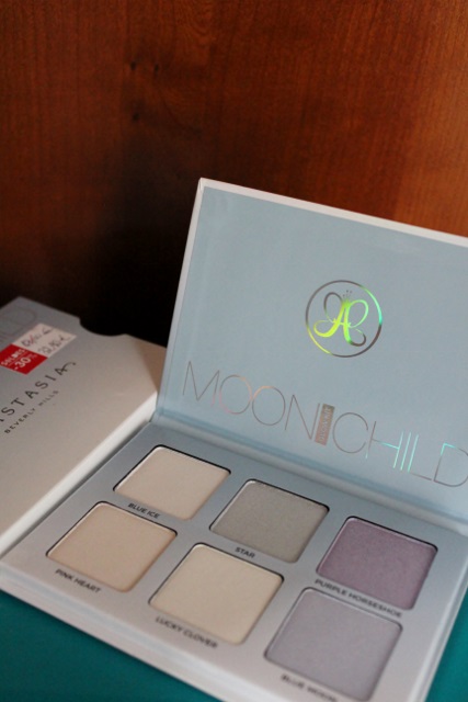 Moonchild d'Anastasia Beverly Hills