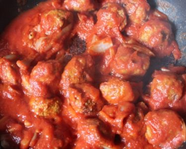 Boulettes Kefta à la sauce tomates épicée