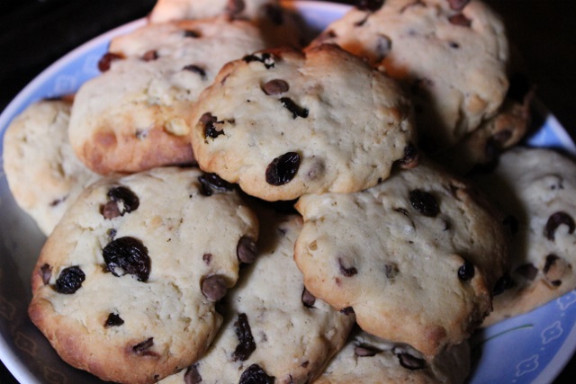 Cookies aux pépites de chocolat et raisins secs