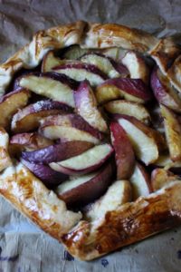 Tarte rustique aux nectarines