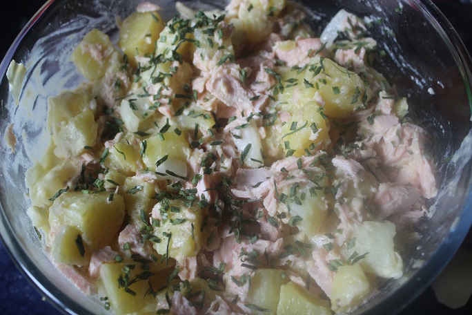 salade de pommes de terre et saumon